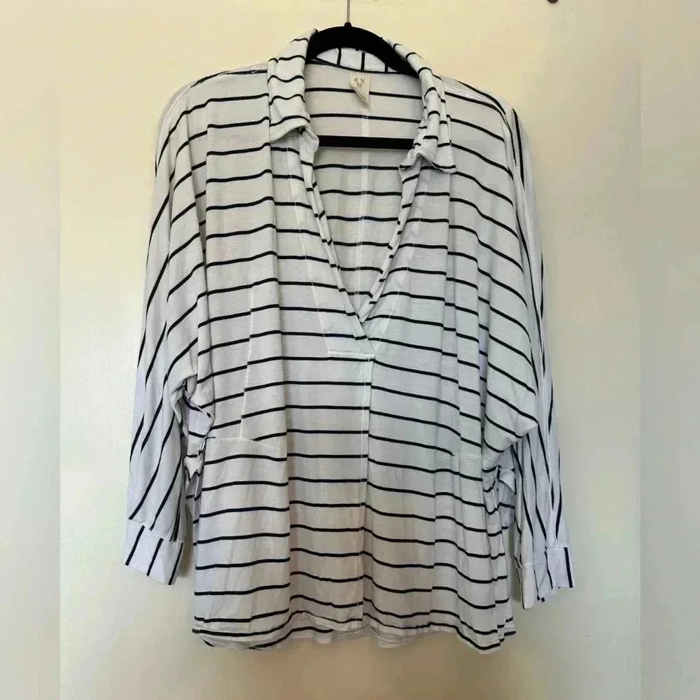 We The Free Navy & White Stripe Crop Collared Top in Size Medium - Picture 3 of 8
